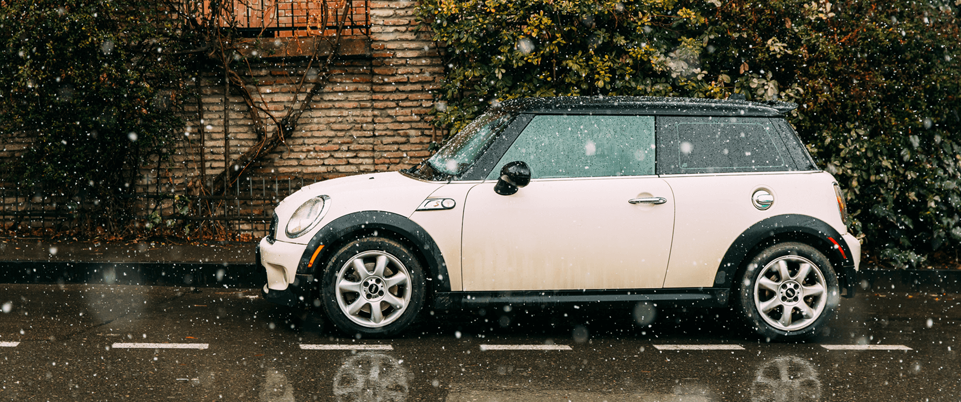 White Mini Cooper S Car